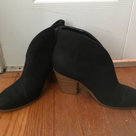 Shoes - 3 for $20 -Black 👢 Booties💋